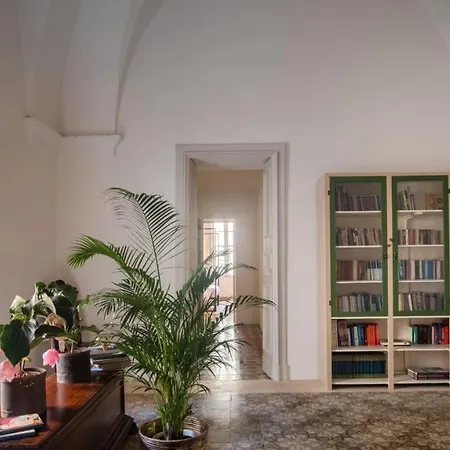 Apartment Palazzo Garzia - Dimora Storica *